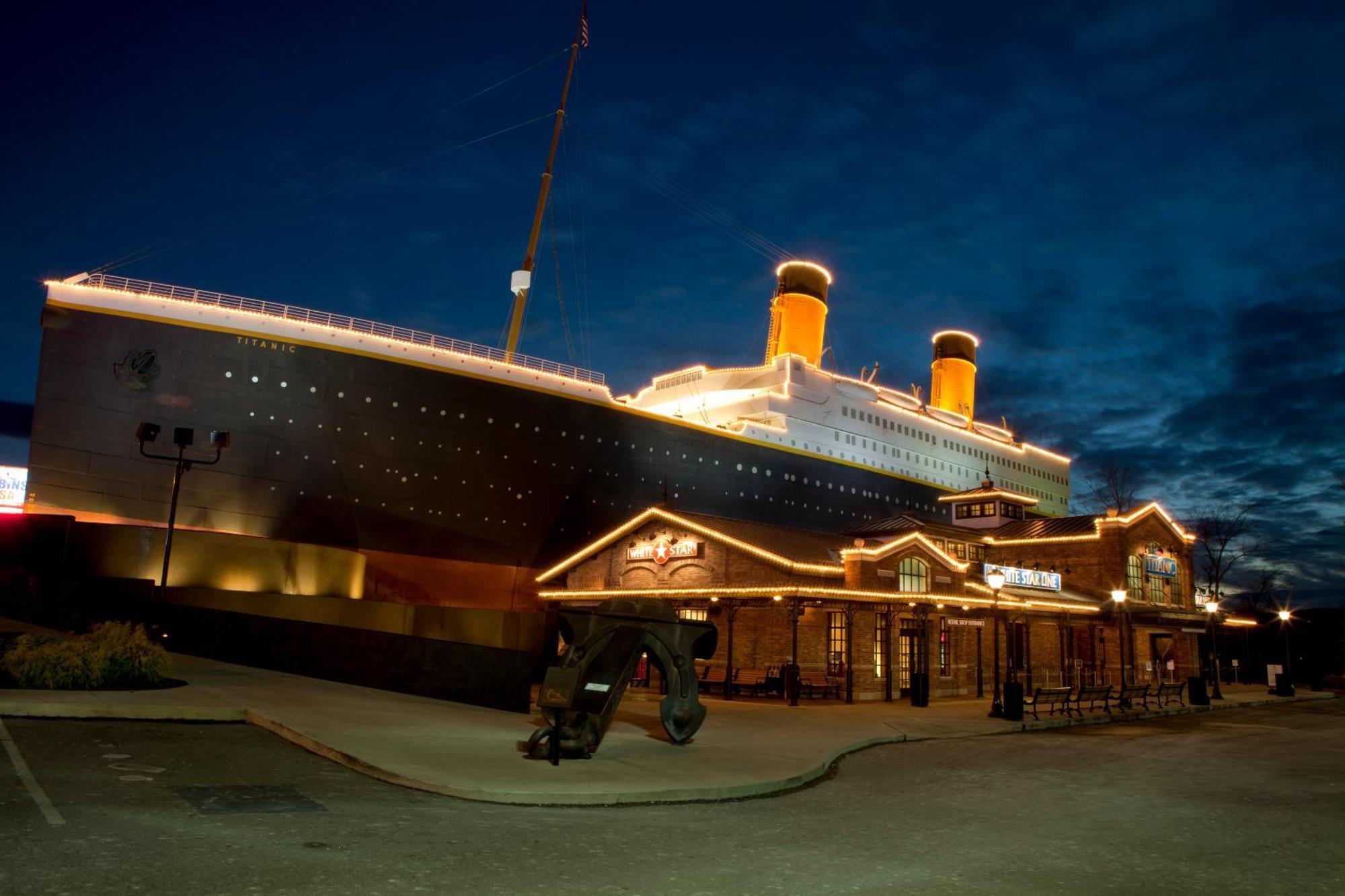 Mountain Tyme, Hot Tub, Pool Table, Game Room, 1089 Free Tickets Each Paid Day, Dollywood And More Sevierville Room photo